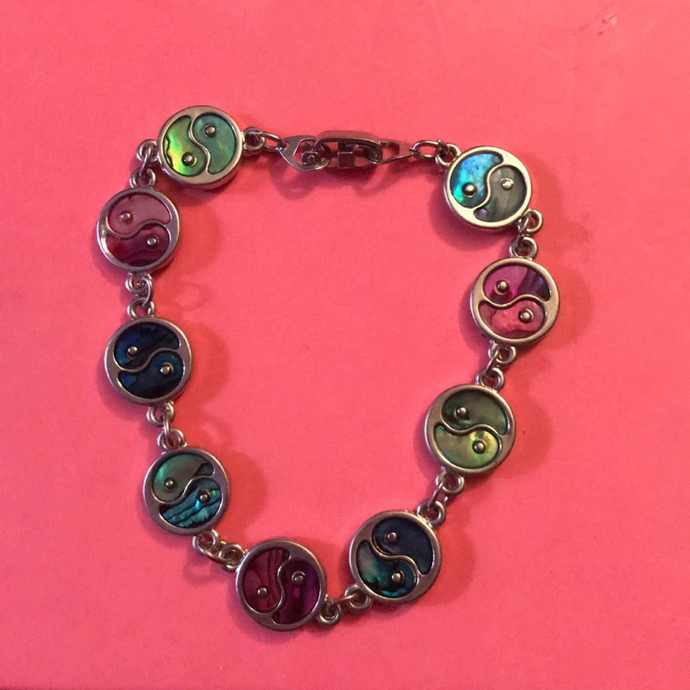 like new clasp bracelet